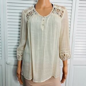 2/$25 CB Ivory Semi Sheer Lightweight Blouse Size Small